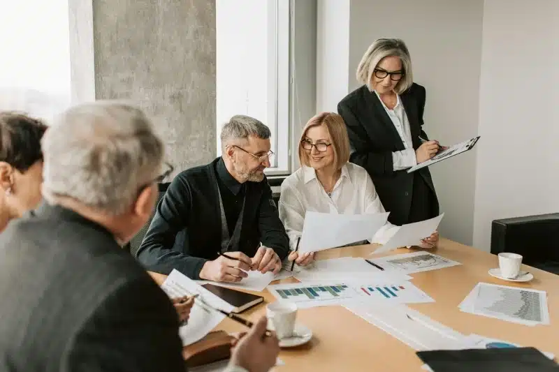 Why You Should Choose a Local Dubai Property Management Company for Your Investment: 5 Key Advantages Dubai Property Management Companies